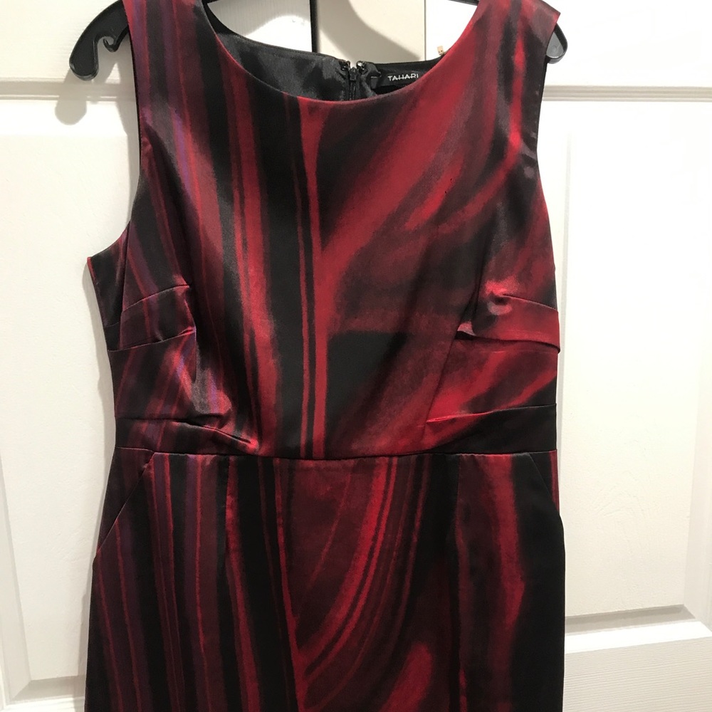 Black and red marble sateen TAHARI dress! Size 14